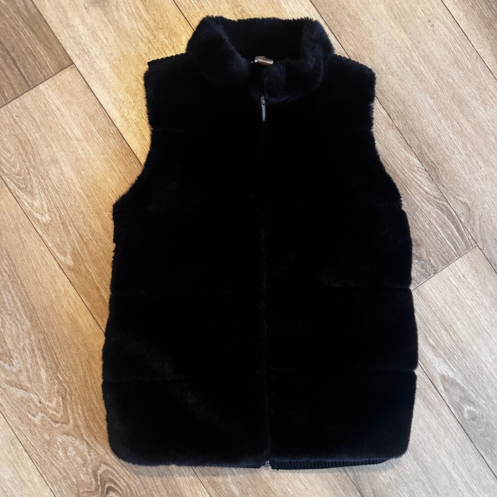 Chicos Faux Fur Ribbed Knit Back Vest Black Full Zip Size 1 Medium